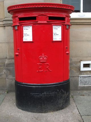 QE11 pillar box